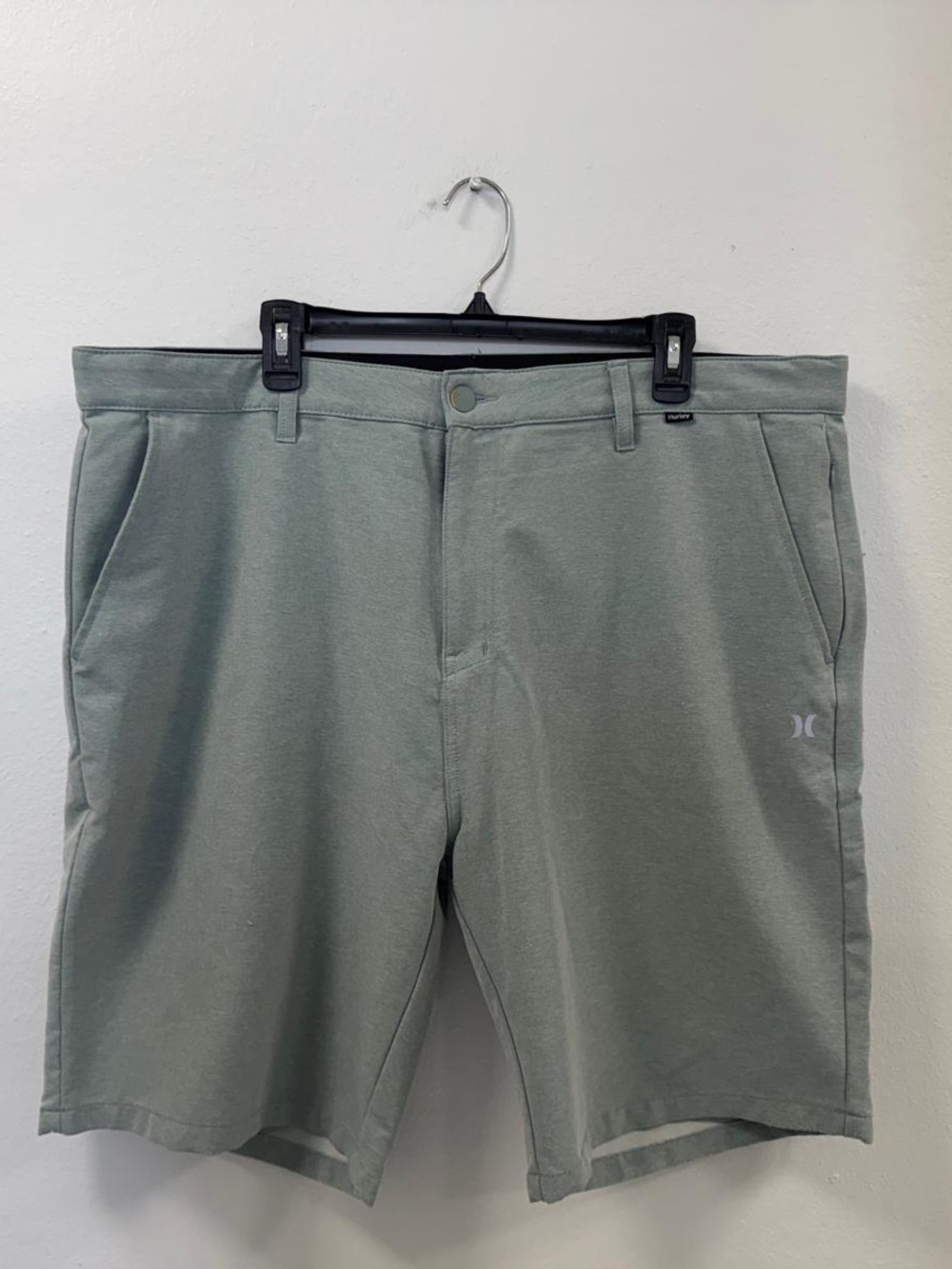 Hurley Men's Light Sage Green Hybrid Shorts